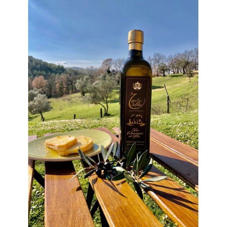 olio di oliva in bottiglia Extra Vergine Bio